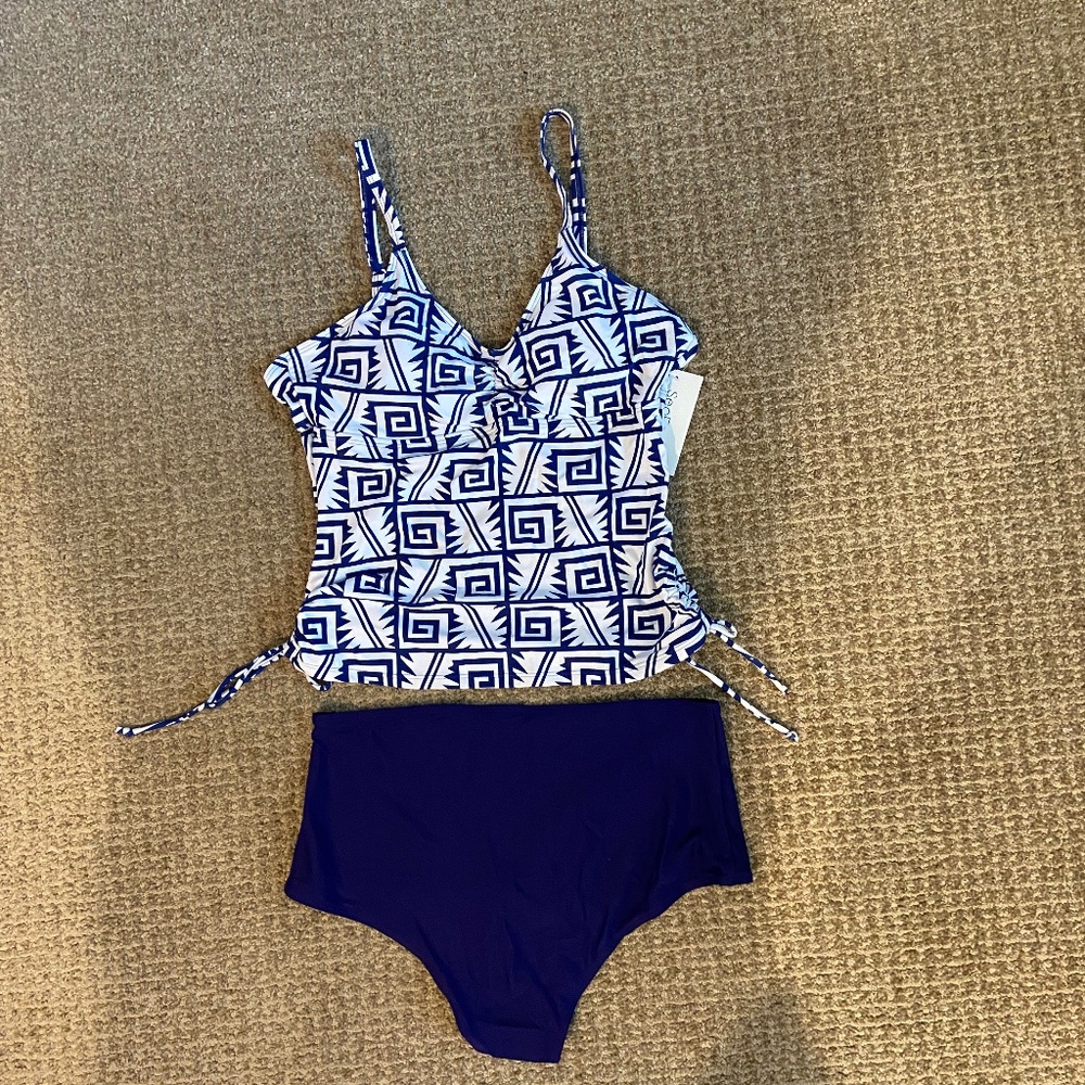Women's 2. pc. Bathing Suit - Size Large